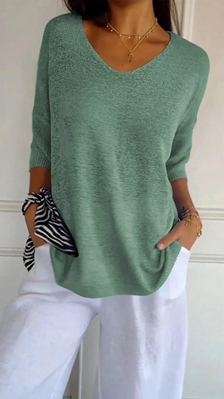 Clara – Women’s Knitted V-Neck Sleeve Top