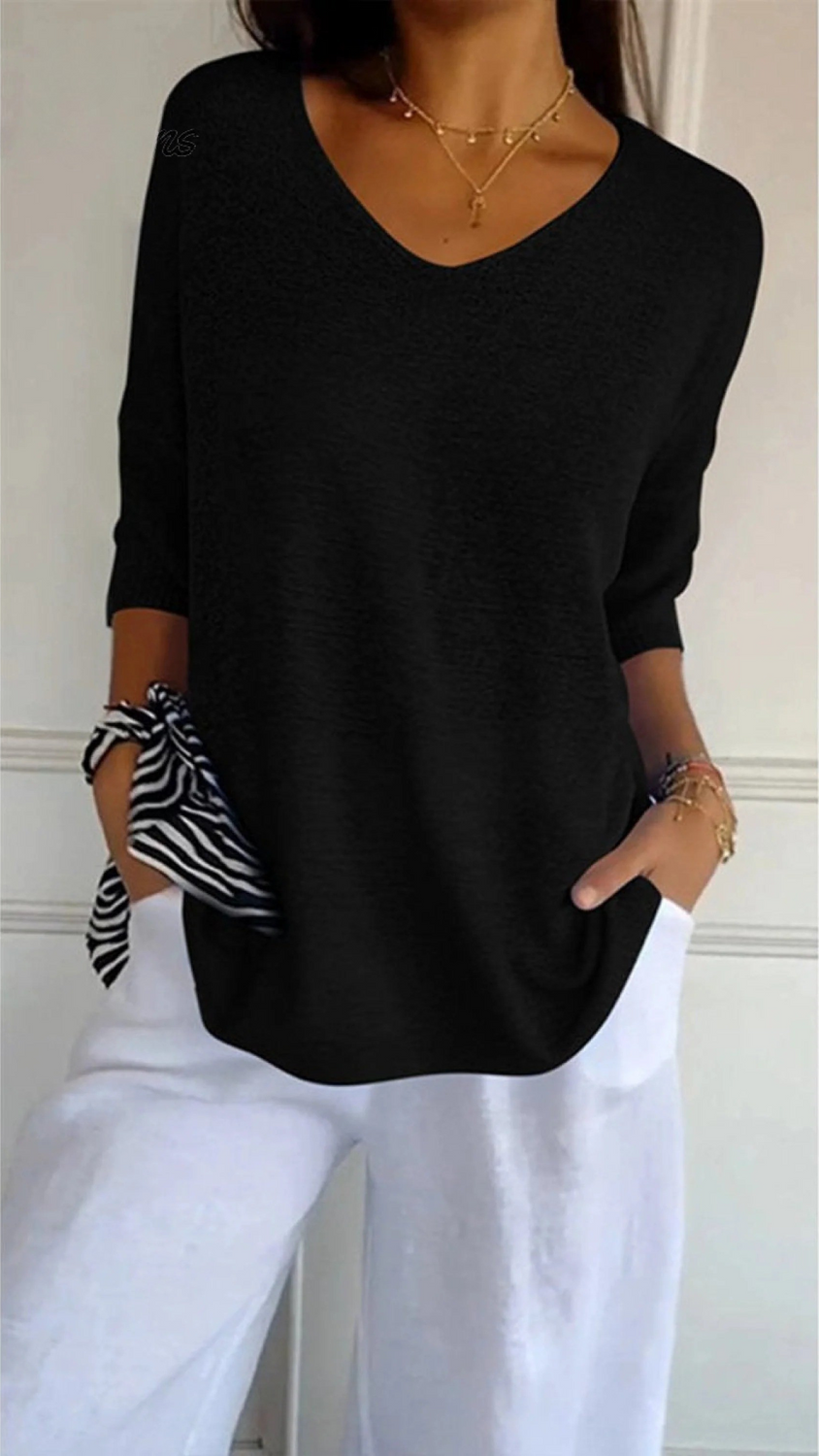 Clara – Women’s Knitted V-Neck Sleeve Top