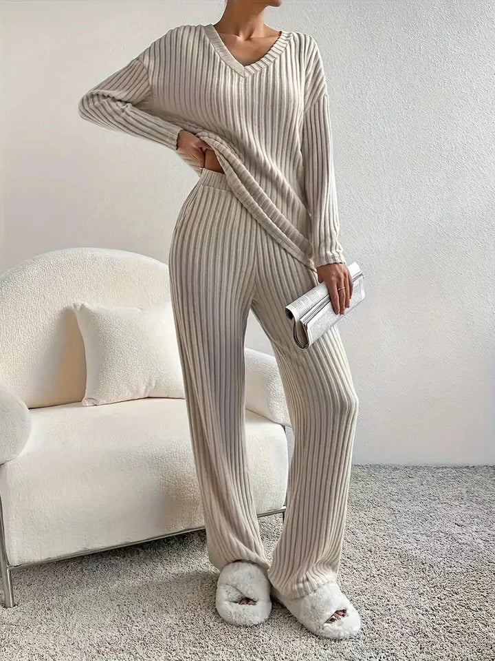 Livia™ Elegant All-Season Lounge Set
