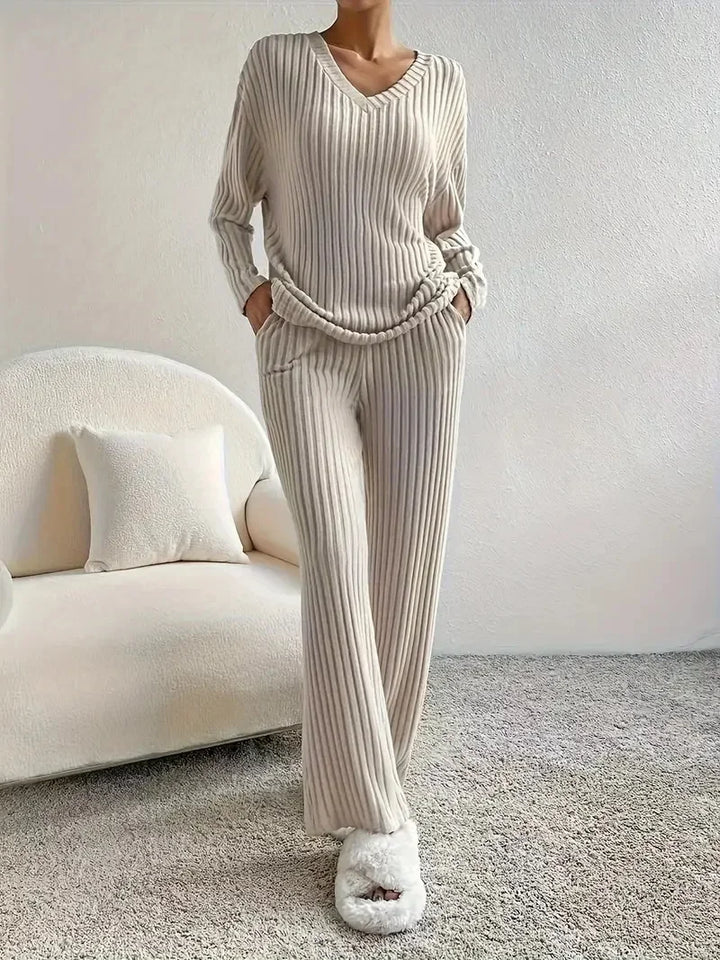 Livia™ Elegant All-Season Lounge Set