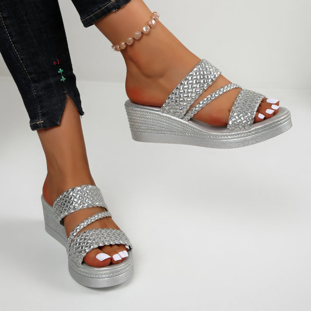 Tresseline™ — Colorful braided wedge mule for summer lightness